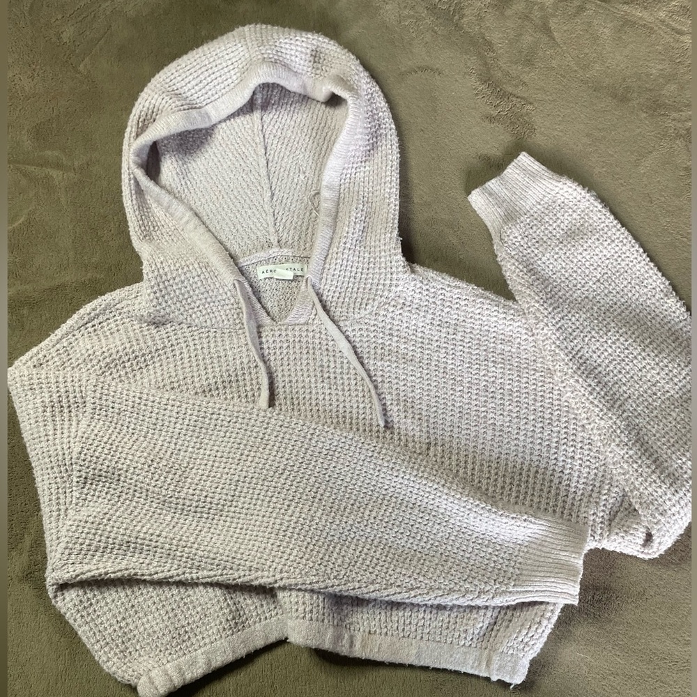 Sweater material, crop top pull over
